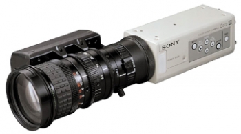 SONY DXC-390 1/3type 3CCD NTSC Camera Exwave HAD